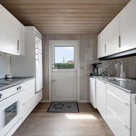 Cozy With Beautiful Views Of Sea And Meadow * Brenderup
