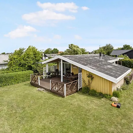 Cozy With Beautiful Views Of Sea And Meadow Holiday home Brenderup